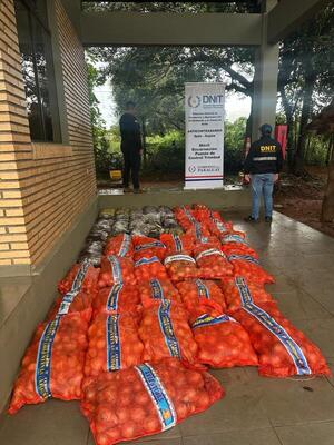 Incautan productos frutihortícolas de contrabando en puesto de control de Trinidad
