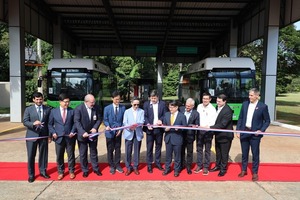 Buses eléctricos donados por Corea comienzan a operar en el Alto Paraná - 1000 Noticias