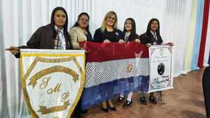 Estudiantes crean reductor de ojeras y urgen apoyo para presentar su proyecto ganador en el exterior