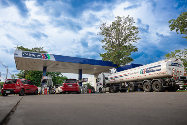 Petropar se rehúsa a bajar sus precios a pesar de la caída del petróleo | Locales | 5Días