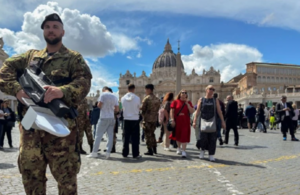 Esperan 250.000 personas en misa inaugural del Papa León XIV
