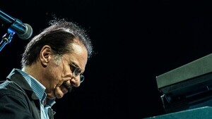 El maestro Carlos Schvartzman sigue delicado de salud