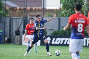 Versus / Trinidense hunde al 2 de Mayo y vuelve a la senda triunfal