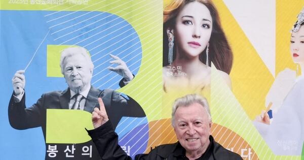 La Nación / Luis Szaran dirige conciertos en Corea