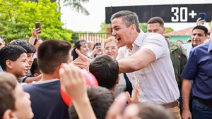 Gobierno de Peña apuesta a la educación: entregan aire acondicionado a escuelas de Cordillera - trece