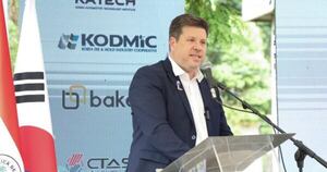 La Nación / Paraguay tiene potencial para ser líder industrial en la región, afirma ministro