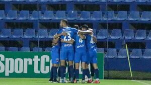 Nacional sale del sótano
