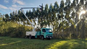 Usuarios reportan cortes de luz en varias ciudades y departamentos del país