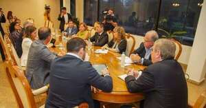 Suspenden licitación de máquinas de votos del TSJE y surgen más firmas ligadas - Política - ABC Color