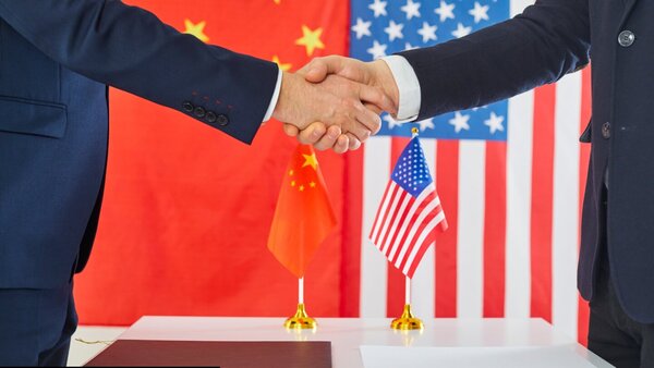 EEUU y China empiezan su primer encuentro oficial tras entrar en guerra comercial