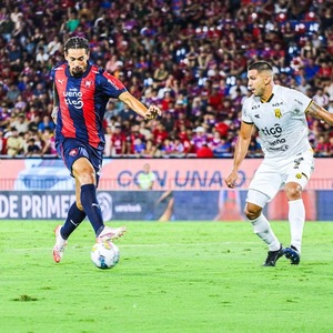 Duelo estelar en la Visera: Guaraní enfrenta a Cerro a las 17:00 - trece