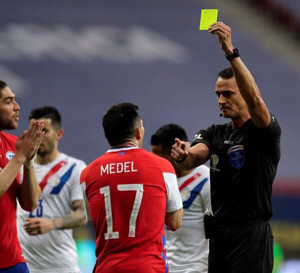 Arbitraje colombiano para Peñarol-Olimpia - Olimpia - ABC Color