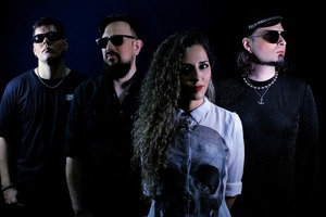 Noisecide presenta "Runnin' Red Lights" con su nueva vocalista - 1000 Noticias