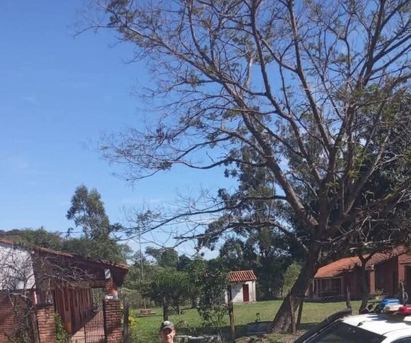 Rescataron a niña tras ser reventada a golpes con una manguera por su padrastro