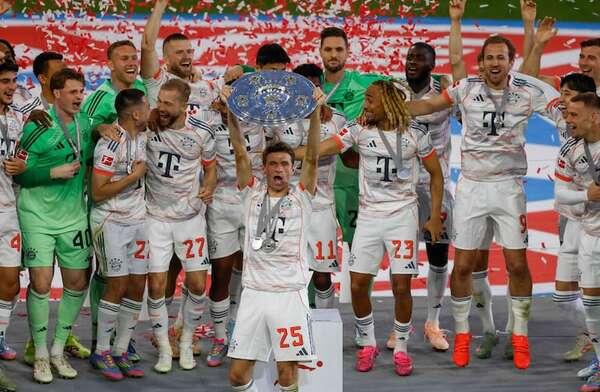Bayern celebra el título en la emotiva despedida de Müller - Fútbol - ABC Color