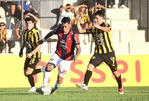 Guaraní 0-Cerro Porteño 2: El Ciclón activa al lado de su Olla - Fútbol - ABC Color