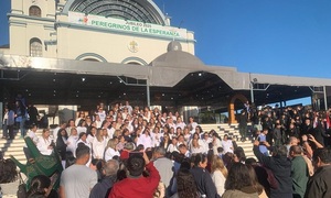 Enfermeras celebran su día en emotiva misa en Caacupé y anuncian movilización nacional - OviedoPress