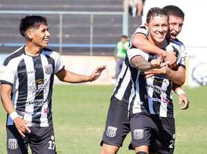 Santaní, con su primera victoria como local - Fútbol de Intermedia - ABC Color