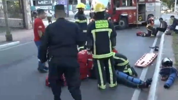 Buscó a su pareja del trabajo y acabaron chocados por un conductor presuntamente alcoholizado