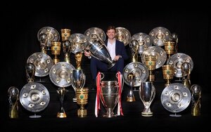 Versus / Fiesta por la Bundesliga en su 750º partido: Müller se despidió a lo grande