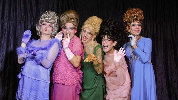 Variadas obras de teatro disponibles este domingo