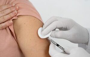 Omumu casos respiratorios en los hospitales e instan a la vacunación