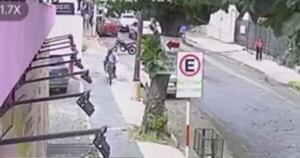 La Nación / Joven delivery fue víctima de robo cuando estaba trabajando