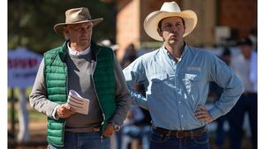 Ignacio Llano: “Paraguay puede crecer fácilmente un 50 o 100% más de vacas, mejorando los campos de cría”