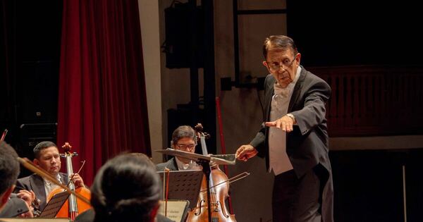 La Nación / Ocma brinda serenata en honor a la Virgen de Fátima