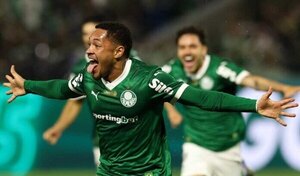 Versus / Un Vitor Roque en racha le da el liderato del Brasileirao al Palmeiras