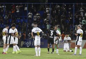 Fabián Bustos y la derrota 0-3 de Olimpia: “Jugamos un partido muy malo” - Olimpia - ABC Color