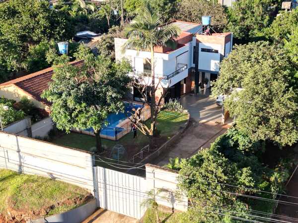 Fiscal antidrogas que liberó a narco hace ostentación de un notable patrimonio - La Clave