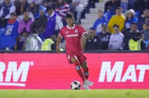 Versus / Semifinales del fútbol mexicano con escasa presencia guaraní