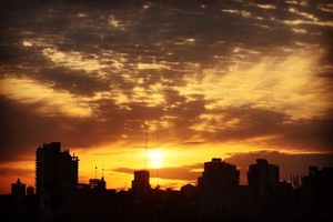 Ambiente fresco a cálido, con baja probabilidad de lluvias