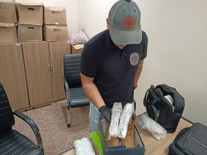 SENAD intercepta encomienda aérea con marihuana de alta concentración de THC en CDE