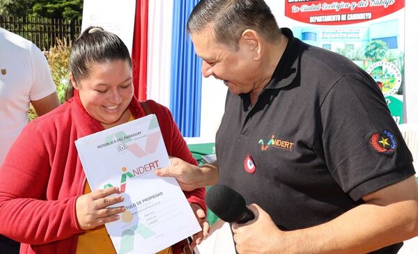INDERT acelera descentralización para aumentar entrega de títulos