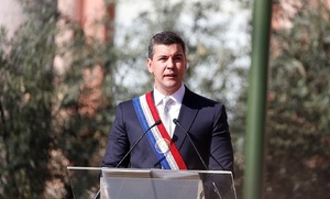 Santiago Peña asistirá a la entronización del Papa León XIV en el Vaticano - OviedoPress