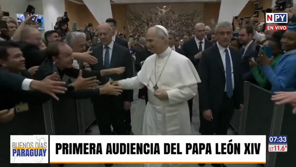 El Papa León XIV pide escapar del caos comunicacional y liberar a periodistas encarcelados