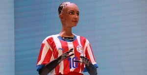 Sophia La Robot definió cuál es el equipo “más ganador” de Paraguay
