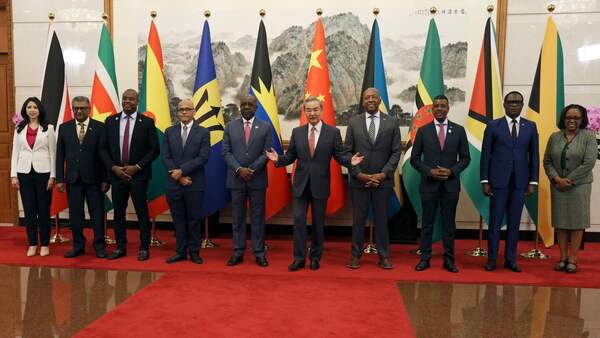 China busca afianzar la "nueva Ruta de la Seda" con países latinoamericanos