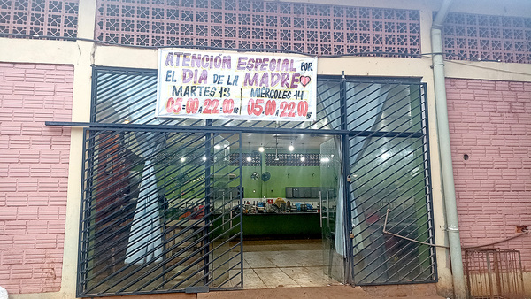 Feriantes solo atenderán mañana y miércoles por la semana de feriados - La Clave