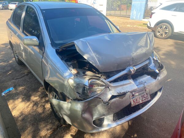 Triple choque en Encarnación deja cuantiosos daños y una menor lesionada