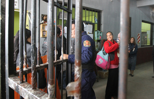 Ministerio de Justicia autoriza de manera excepcional visita de niños por el Día de las Madres - trece