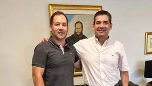 Hugo Velázquez quiere "limpiar su nombre" en EEUU en busca de la Presidencia, afirma allegado