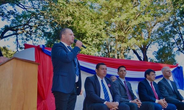Intendente celebra 42° aniversario de Minga Porã, con desfile y anuncio de más obras del gobierno – Diario TNPRESS