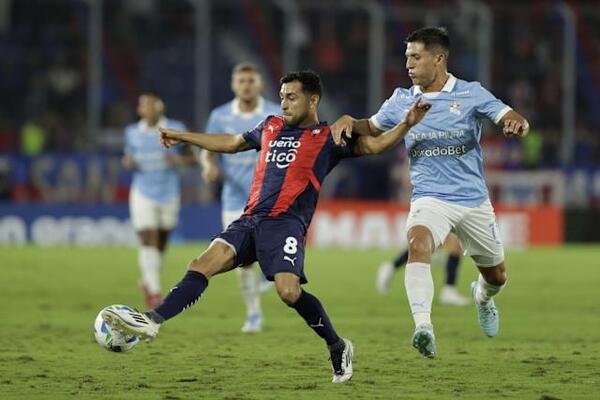 El Ciclón va por la victoria en Perú: visita a Sporting Cristal este martes - trece
