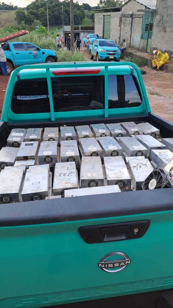Allanamientos requeridos por la ANDE a la Fiscalía apuntarían solo a la extorsión - La Clave
