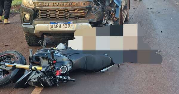 La Nación / Se registró otro accidente fatal en la entrada al túnel de árboles de Santa Rita