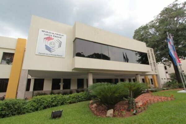 DNCP despeja camino para licitación de máquinas de votación