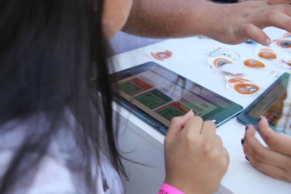 Lanzan competencia educativa con Minecraft